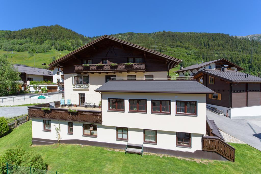 Haus Morgensonne Acomodação com café da manhã Sankt Anton am Arlberg Exterior foto